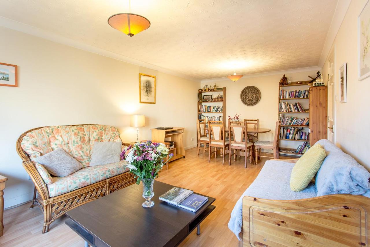 Central & Stylish 3 Bedroom, 2 Bath, Free Parking Edinburgh Exterior photo